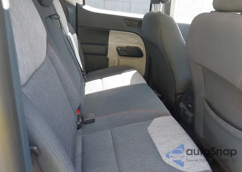 2023 Ford Maverick Xlt z USA, uszkodzony, nr VIN 3FTTW8F90PRA88980